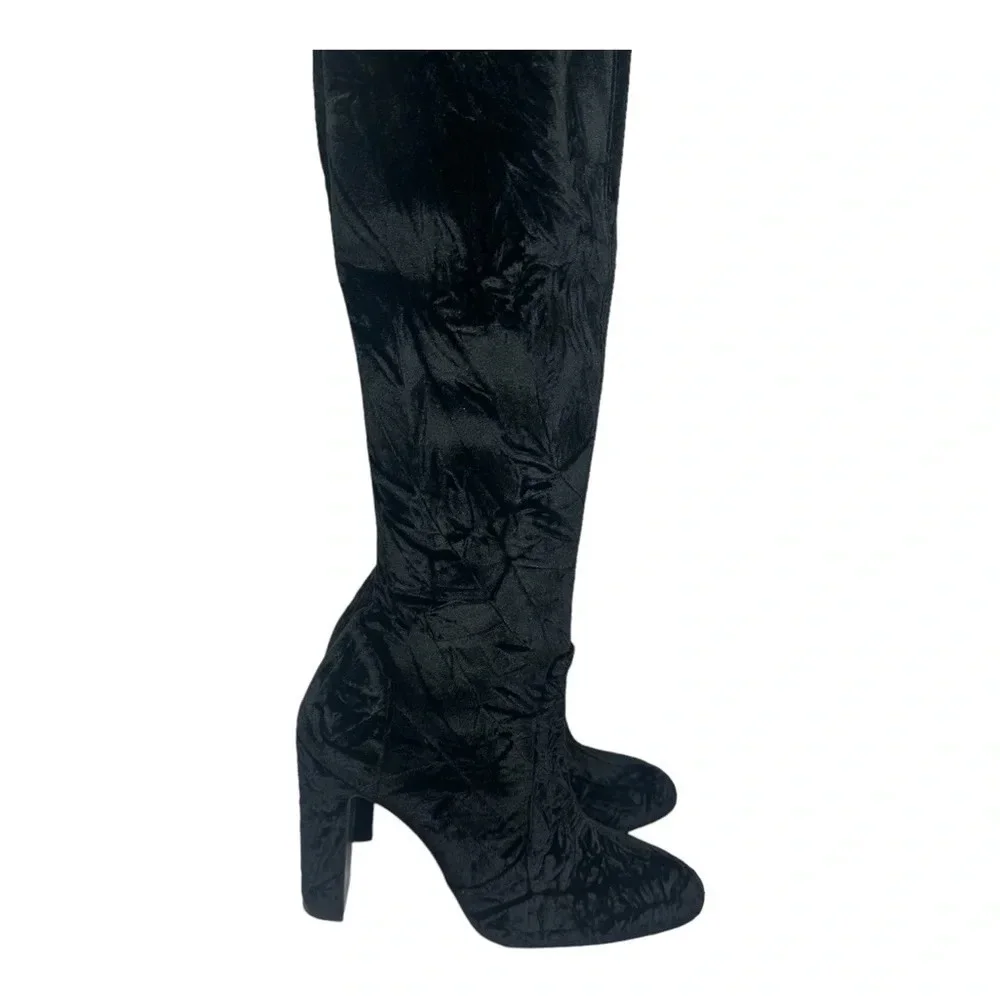 Stuart Weitzman Vidaland Convertible Boot in Black Crushed Velvet. Sz: 6.5